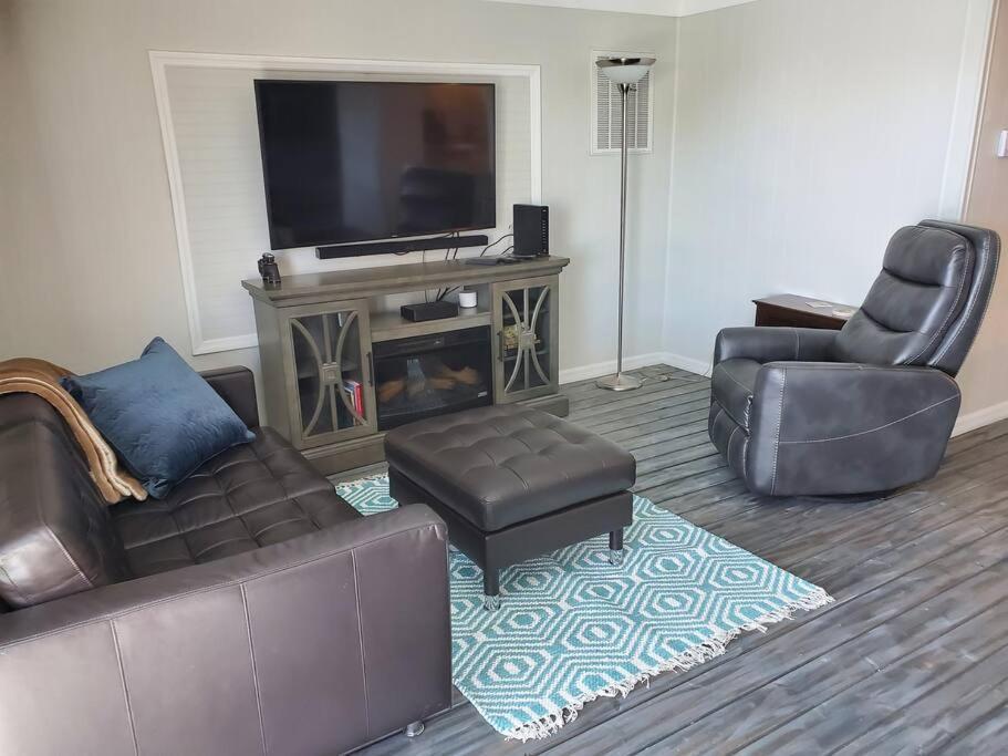 Villa 3 Bed, 2 Bath, Waterfront, Dock, Large Driveway Tavares Exterior foto
